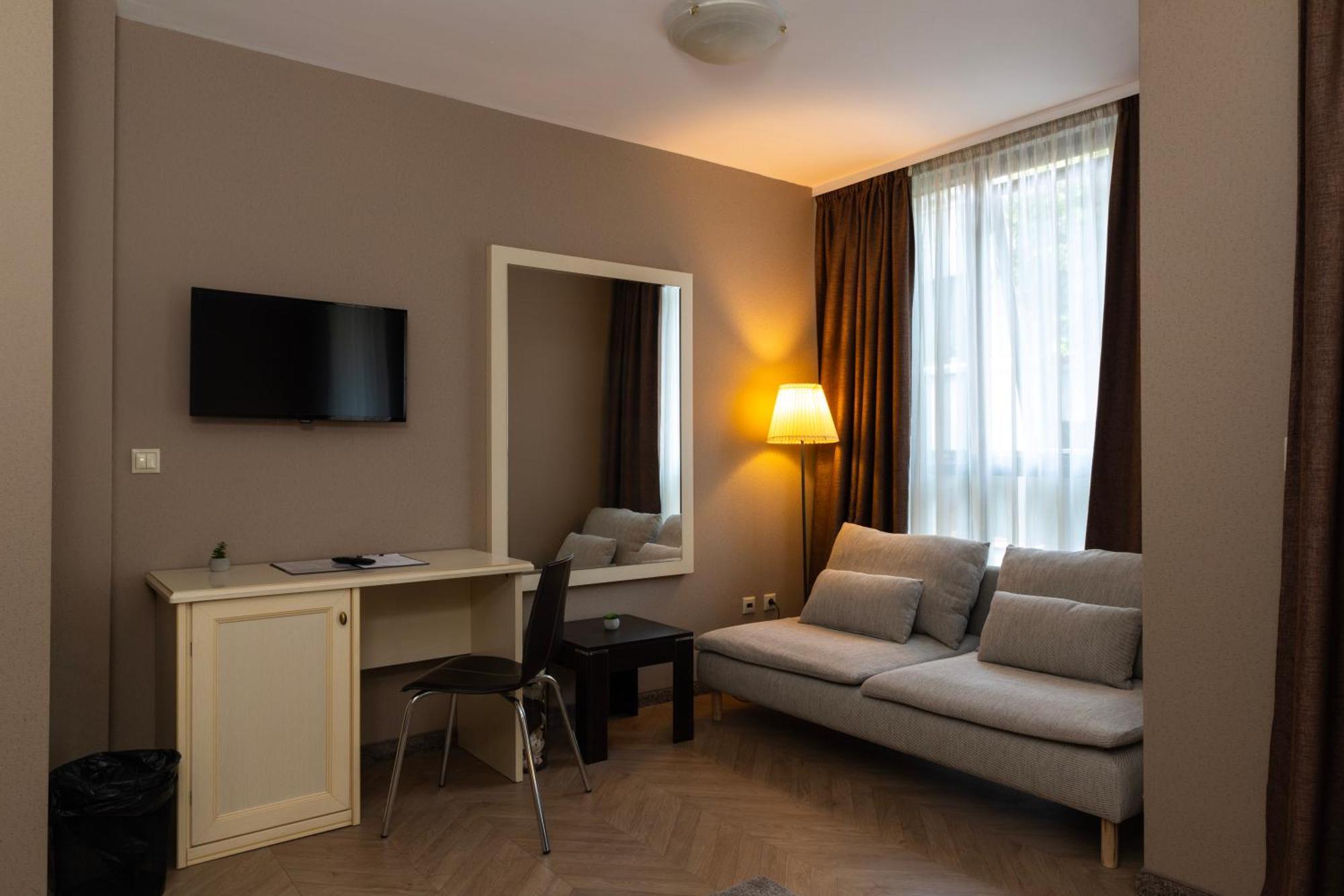 St. George Hotel Sofia Bagian luar foto