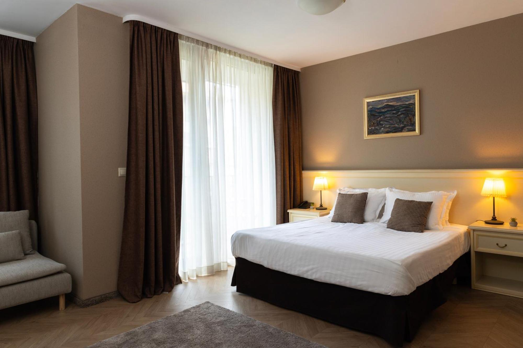 St. George Hotel Sofia Bagian luar foto